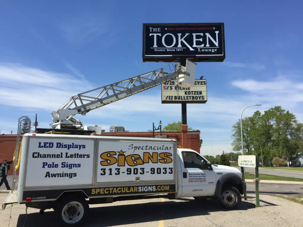 Token-Lounge.webp
